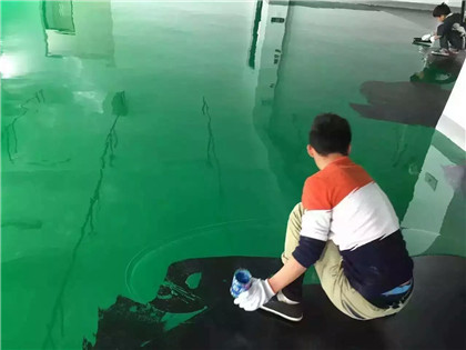 英德下面给你一份环氧地坪漆施工的完整流程